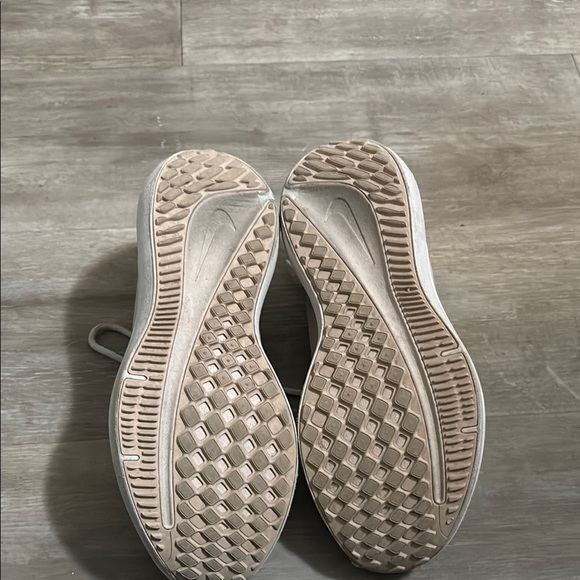 Nike Women's Light Pink Athletic Shoes - Picture 2 of 2